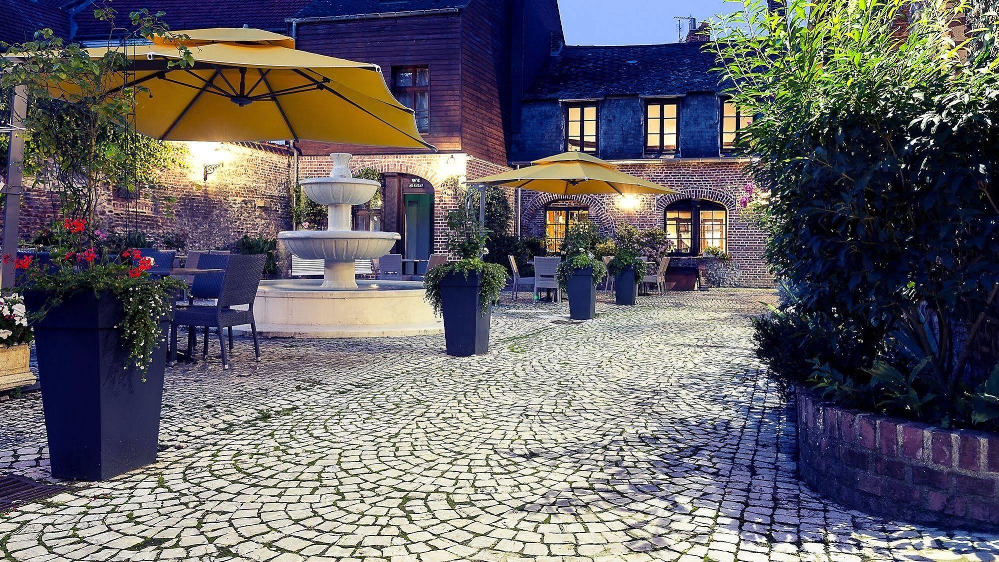 Logis Hotel & Restaurant - Les Hauts De Montreuil Montreuil  Exteriör bild